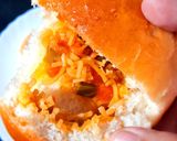 A picture of step 17 of Noodles Stuffed Bunny Chow.