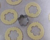 Foto del paso 6 de la receta: Galletas de mantequilla y mermelada de fresa