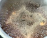A picture of step 2 of Hokkaido milk tea.