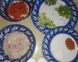 A picture of step 1 of Omlete paratha.