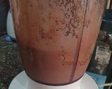 A picture of step 8 of Chocolate shake (lassi).