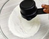 A picture of step 1 of Pizza Bomb.