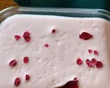 A picture of step 8 of My keto sugar free strawberry jelly/jello fluff/mousse 🍓🍨.
