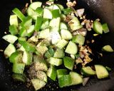 A picture of step 2 of Lemony Cucumber Tofu Soup.