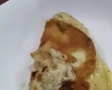 A picture of step 5 of Scrambled cheese omelet.
