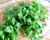 Hình bước làm 1 của món Sốt Kem Rau Chua (Lá Chút Chít)