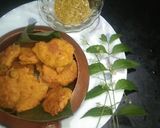 A picture of step 3 of Neem Flower Pakoras.