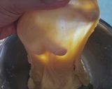 Foto langkah ke 2 dari resep Donat Ubi Kuning Madu Empuk dan Lembut.