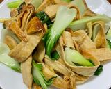 煙燻豆皮炒青江菜的食譜步驟1照片