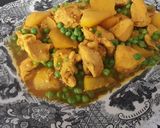 Foto del paso 8 de la receta: Pollo en amarillo con almendras y guisantes