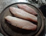 Foto del paso 2 de la receta: Lomito de armado sobre colchón de cebolla acompañado de torrejas mixtas