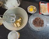Foto del paso 3 de la receta: Budín de yogur con mantecol y chocolate