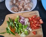 Foto langkah ke 1 dari resep Tumis Kembang Kol Saus tiram.