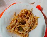 Foto langkah ke 4 dari resep Cireng Isi Ayam Suwir Pedas.