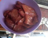 Foto del paso 2 de la receta: Puré con bistec de panita ensalada habas con cebolla