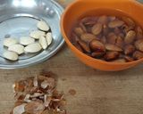A picture of step 1 of Almonds Soup.