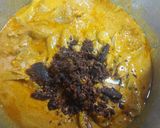 A picture of step 3 of Chicken qorma.