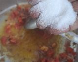 A picture of step 5 of Lauki ki sabzi.