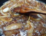 Foto del paso 4 de la receta: Confitura de sobrasada con cebolla y licor de algarrobas