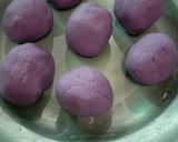 Foto langkah ke 2 dari resep Angku Kueh/Kue Tok Ubi Ungu.