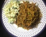 A picture of step 3 of Fried spaghetti By RuNas Kitchen.