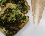A picture of step 3 of Paneer palak toast.