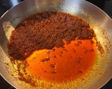 A picture of step 5 of Katong Laksa.
