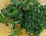 عکس مرحله 1 از دستور بورانی بادمجان و نعنا