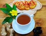 Hình bước làm 2 của món Trà gừng táo tàu