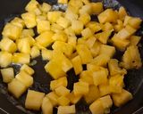 Foto del paso 2 de la receta: Queso Cottage con piña y nuez nivel gourmet