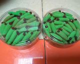 Foto langkah ke 7 dari resep Caterpillar cookies.