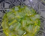 Foto langkah ke 1 dari resep Es Agar-agar Selasih.
