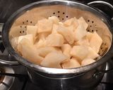 Édes zellerpüré recept fázis 1 fotója