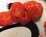 Une image de l'étape 2 de Salade de betteraves rouges et tomates au fromage frais.