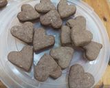 صورة لخطوة 2 من وصفة قلوب الشكولة 🍫 🤩😋🌹🌹🌹