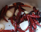 Foto del paso 4 de la receta: Pipián rojo con pollo