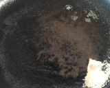 A picture of step 4 of Creamy flats over a vegetable egg cake.
