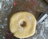 Foto langkah ke 5 dari resep Donat Ubi Jalar.
