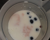 Foto del paso 2 de la receta: Batido plátano🍌 y arándanos