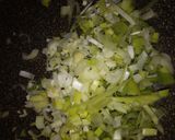 Foto del paso 2 de la receta: Salsa blanca de verdeo