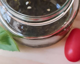Foto del paso 4 de la receta: Vinagreta de albahaca 🌱 Aliño de albahaca 🌱