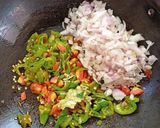 A picture of step 1 of Egg masala toast.