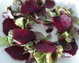 Foto del paso 2 de la receta: Ensalada de remolacha con queso de cabra a la guindilla