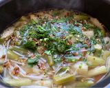 Hình bước làm 5 của món Canh chua cá basa + thịt kho tiêu