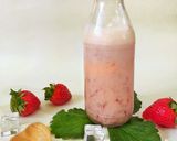 Foto langkah ke 4 dari resep Korean Strawberry Milk 🍓🥛.