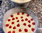 Foto del paso 4 de la receta: Bizcocho con queso y frambuesas