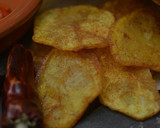 Foto del paso 2 de la receta: Patatas fritas aliñadas