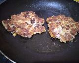 Foto langkah ke 5 dari resep Minced Beef Steak + Potato with Brown Sauce.
