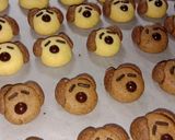Foto langkah ke 7 dari resep Doggie Cookies.