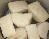 A picture of step 2 of Fried yam (lazy breakfast😂).